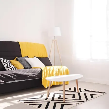 Lovely Flat In The City Center Wifi & Netflix Daire